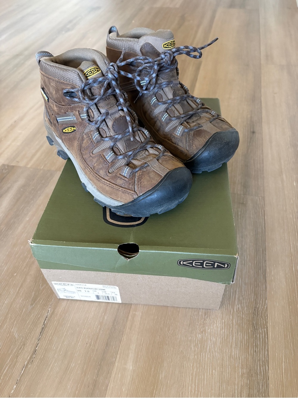 KEEN Brown Women’s Hiking Boots Waterproof